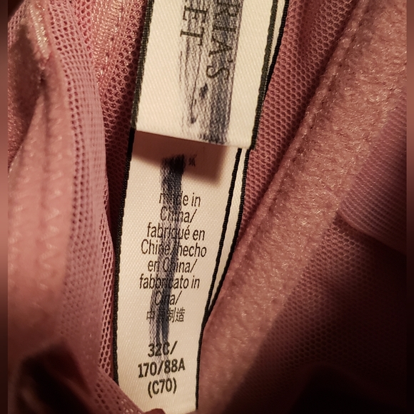 💋 💄 Bra Size 32C Victoria's Secret pink satin Teddy Lingerie bodysuit 💋 👠 - Picture 8 of 9